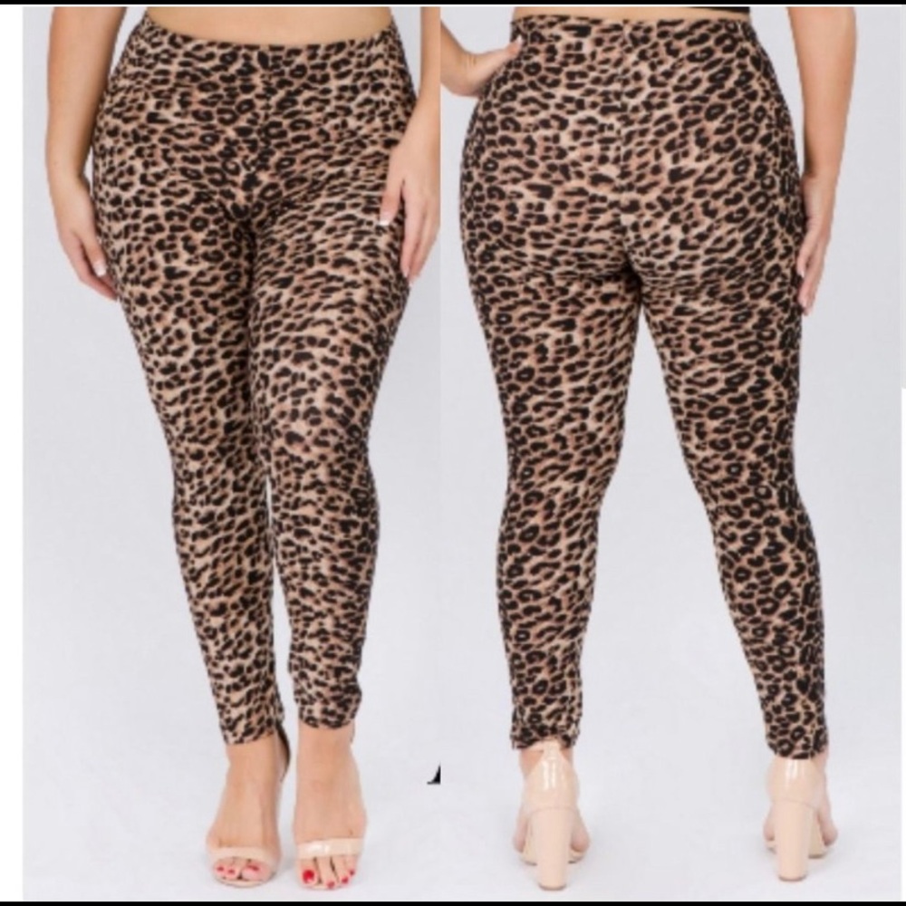Plus Size Peach Skin Cheetah Print Leggings